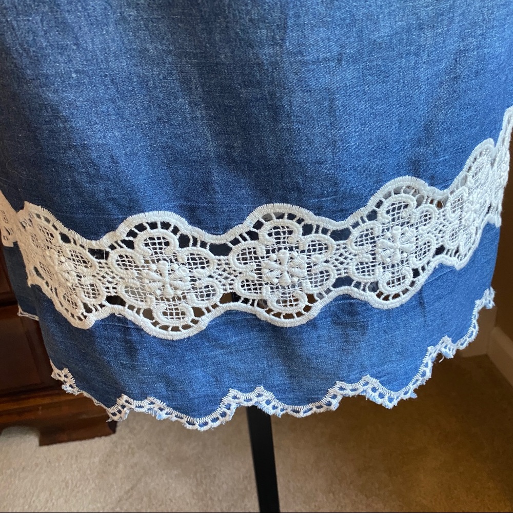 Denim Chambray and lace off the shoulder dress. Size Medium - Picture 4 of 6